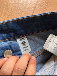 H&amp;M BOOTCUT JEANS