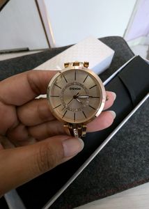 Etevon Watch
