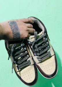 Clog London Sneakers
