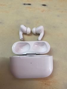 Original Apple Airpods Pro