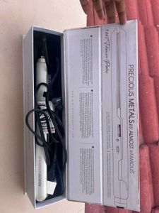 Hair Straightener Almost famous