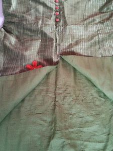 Beautiful Olive Colour Kurti With Dupatta
