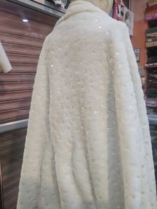 New Luxury Woolen Shawl With Hearts