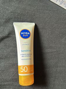 Nivea UV Face