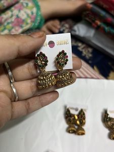 8 Combo Earring