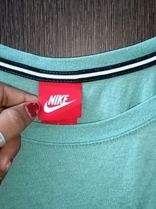 Nike Tee