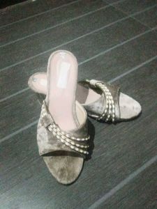 Elegant Olive Velvet Mules