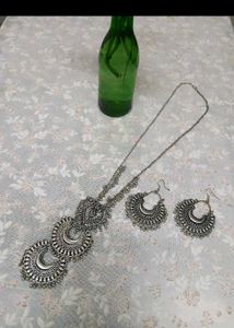 Silver Necklace &amp; Earring Set All 4 At Just 150