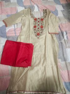 Elegant Kurta With Unstitched Pant