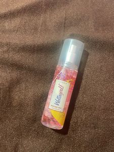 Layer&#39;r Wottagirl Body Mist