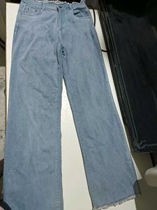 Frayed Hem Light Wash Jeans