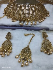 Golden Jewellery Set