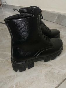 Black  leather Ankle Boots