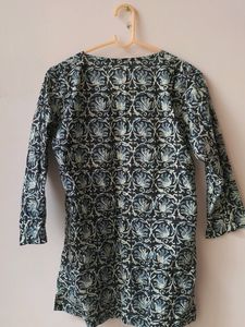 Women short Kurta