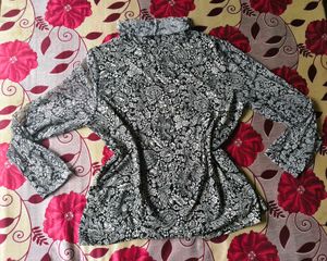 Plus Size Floral Print Top