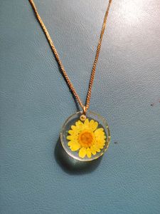 Pintrest Sunflower Necklace 🎀🌻