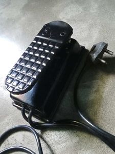 Sewing Machine Motor With Regulator