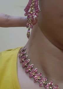 Pink And Golden Stones Jwellery Set
