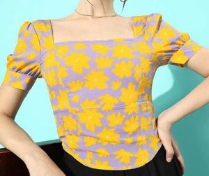 Floral print puff sleeved top