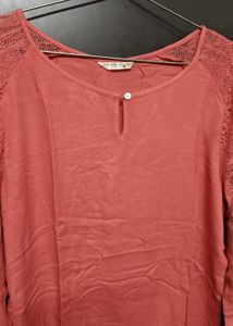 Coral Lace Sleeve Top