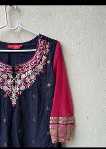 Navras Embroidered kurta ❤️