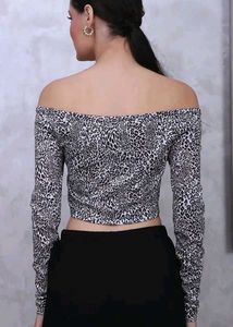 Chic Animal Print Off-Shoulder Top
