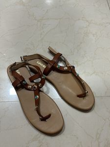 Flats (eur 39)