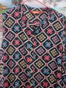 Patterned Button-Up Kurta Sleeveless With Cuts