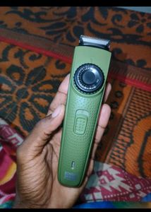 Bombay Saving Company Grooming Tool