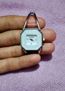 QUESS LADIES WATCH WHITE COLOUR