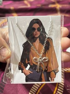Bow Pendant