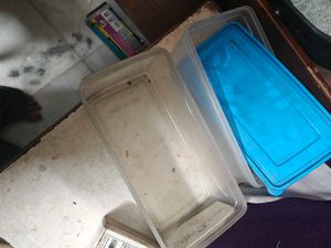 Plastic Medical Containers