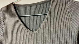 Ribbed V-Neck Top