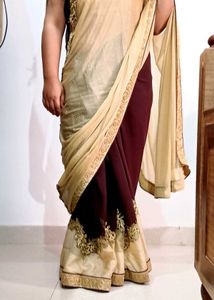 A Beautiful Saree With Unique Design &amp; Pattern