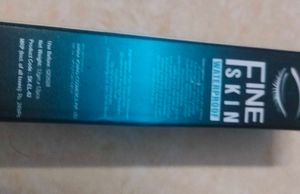 Professional Super Skinny Eye Waterproof Mascara