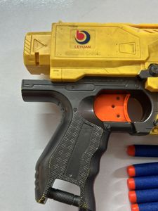 Nerf Gun With 10 Bullets