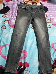 Stylish Gray Ankle Length Jeans