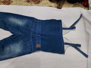 Versace Dangri For Womens 15-21 Age