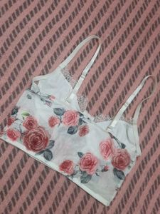 URBANIC Floral White Bralet 🤍