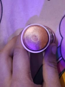 Born To Shine Stick Peachy Hues