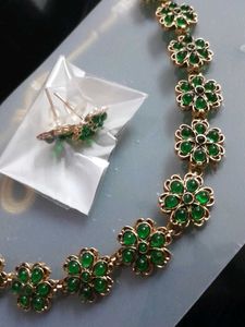 Green Floral Jewelry Set