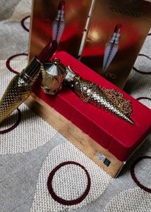 CROWN LIPSTICKS