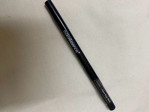 colleresence purple lip liner totally new with tag
