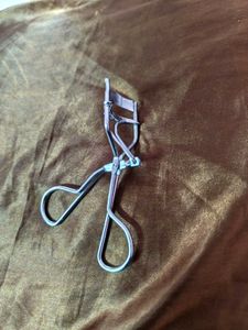 Eyelash Curler
