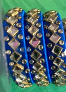 4 Kundan Bangle