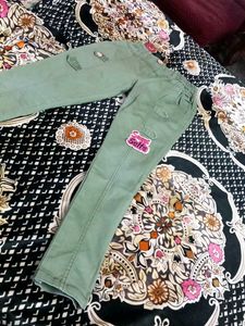 Cute Olive Green Patch Pants