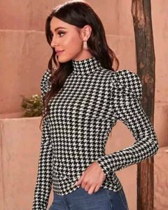 Houndstooth Puff Sleeve Top