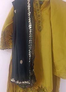 🌼 Mustard Yellow cut work Kurti Set with Black Du