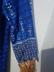 Sabhyata Kurta With Beads &amp; Sequins Embellishments
