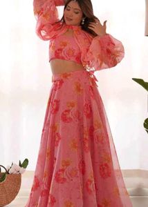 🌹Stiched Floral Lehenga With Beautiful Sleeves🌹